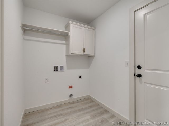 3482 E 153rd Street S, Bixby, OK 74008