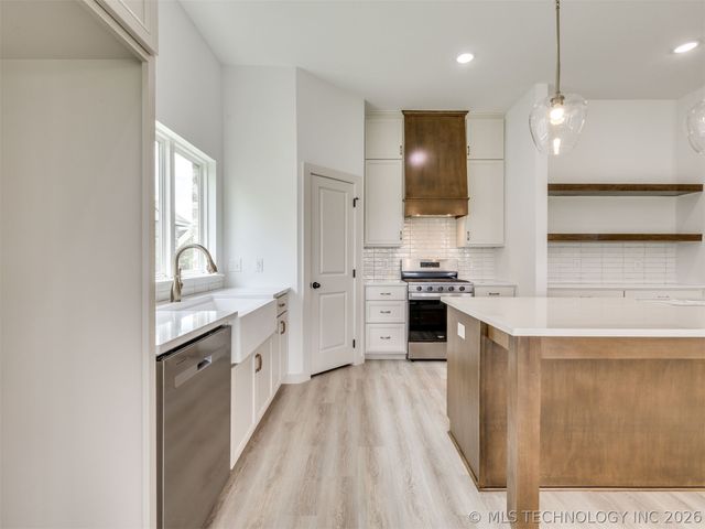 3482 E 153rd Street S, Bixby, OK 74008