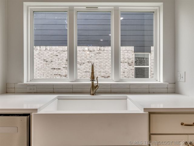 3482 E 153rd Street S, Bixby, OK 74008