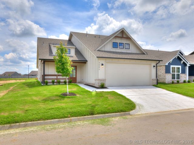 3482 E 153rd Street S, Bixby, OK 74008