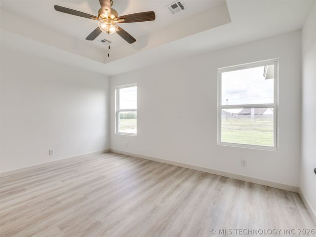 3482 E 153rd Street S, Bixby, OK 74008