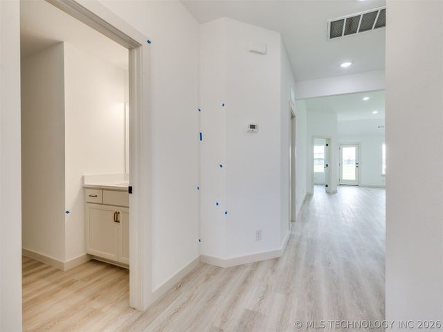 3482 E 153rd Street S, Bixby, OK 74008