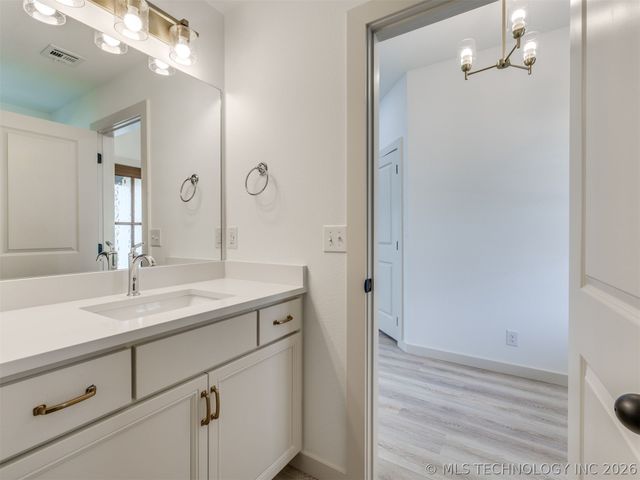 3482 E 153rd Street S, Bixby, OK 74008