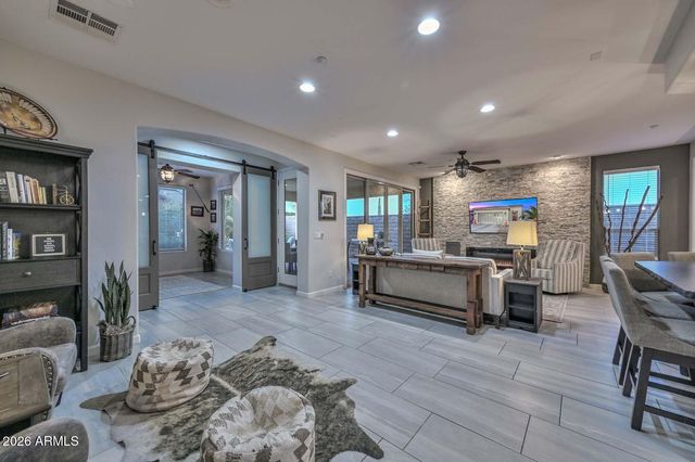 12362 W Gambit Trail, Peoria, AZ 85383