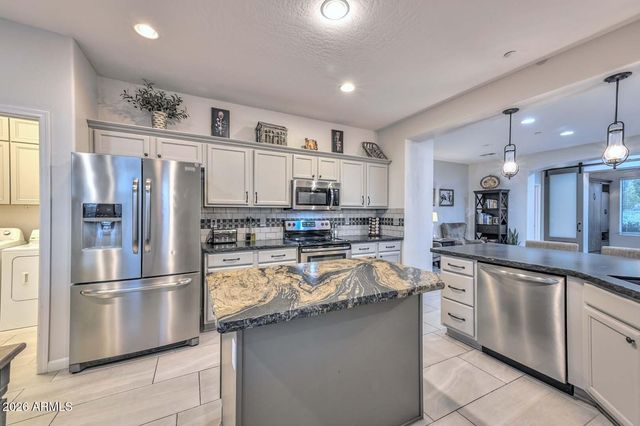 12362 W Gambit Trail, Peoria, AZ 85383