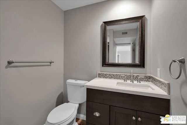 261 E La Verne Way B, Palm Springs, CA 92264
