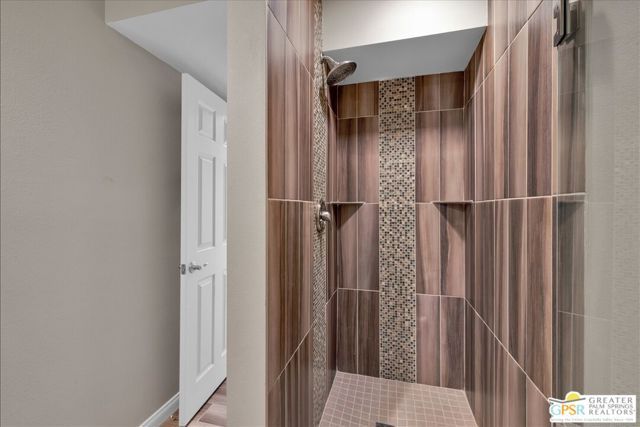 261 E La Verne Way B, Palm Springs, CA 92264