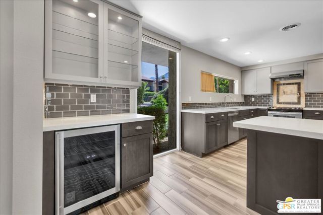 261 E La Verne Way B, Palm Springs, CA 92264