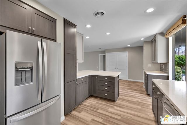 261 E La Verne Way B, Palm Springs, CA 92264