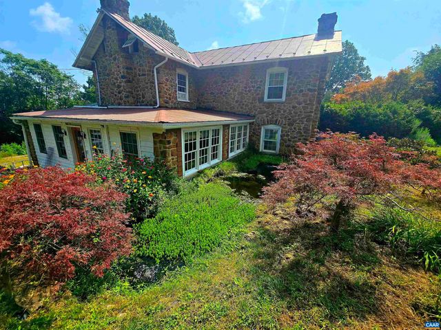 128 ROCKFISH ORCHARD DR, Afton, VA 22920