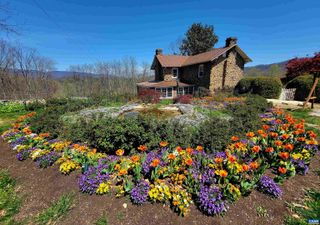 128 ROCKFISH ORCHARD DR, Afton, VA 22920
