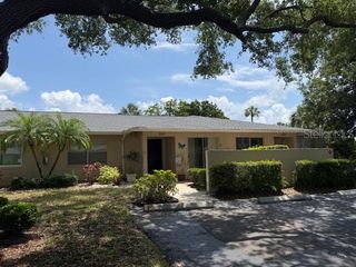 7012 W COUNTRY CLUB DRIVE N 137, Sarasota, FL 34243