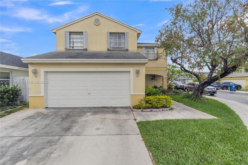 375 W Riverbend Drive, Sunrise, FL 33326