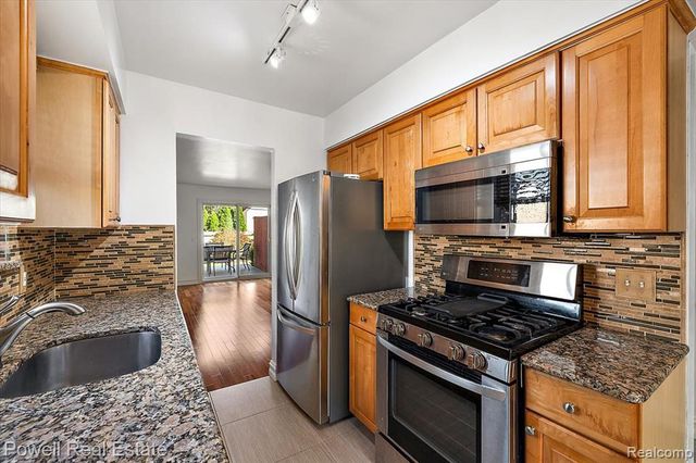 1741 Southfield Road, Birmingham, MI 48009