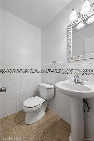 1741 Southfield Road, Birmingham, MI 48009