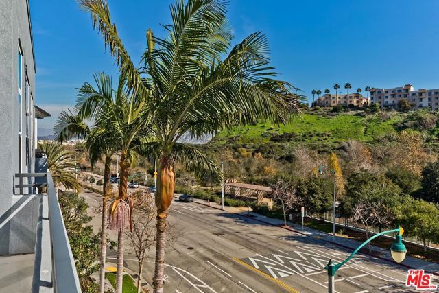 7100 Playa Vista Drive 421, Los Angeles, CA 90094