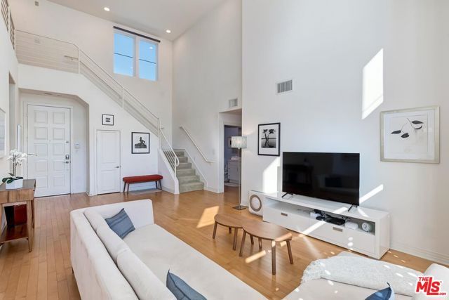 7100 Playa Vista Drive 421, Los Angeles, CA 90094