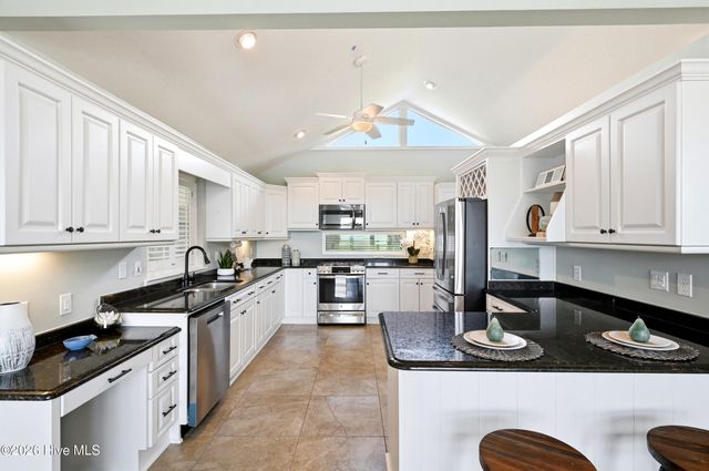 119 Sound View Drive, Hampstead, NC 28443
