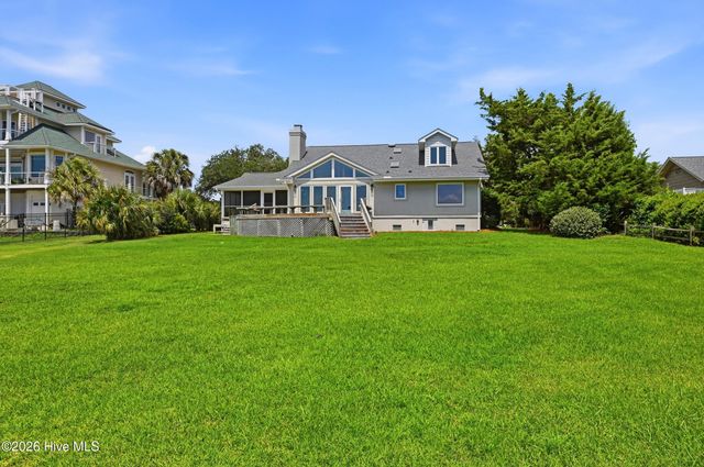 119 Sound View Drive, Hampstead, NC 28443