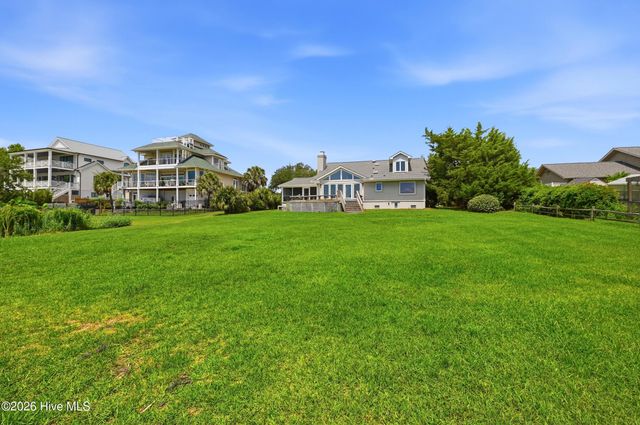 119 Sound View Drive, Hampstead, NC 28443