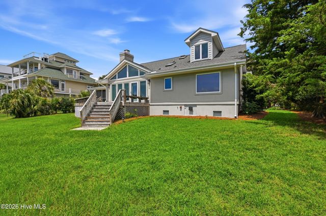 119 Sound View Drive, Hampstead, NC 28443