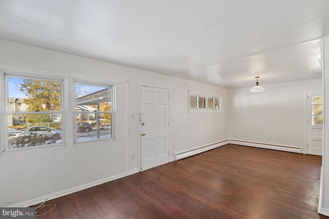 430 COLLINS DR, Dover, DE 19901