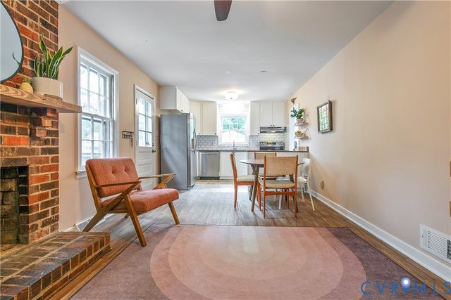 1807 Featherstone Dr, Midlothian, VA 23113