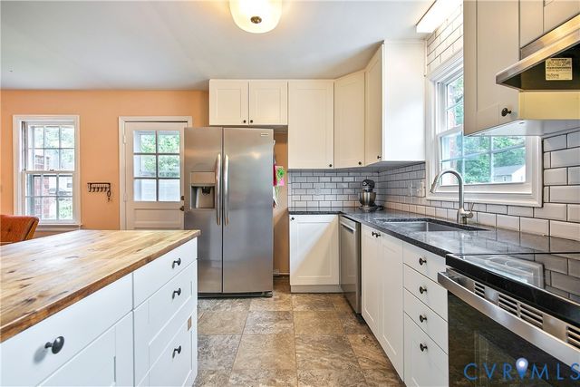 1807 Featherstone Dr, Midlothian, VA 23113
