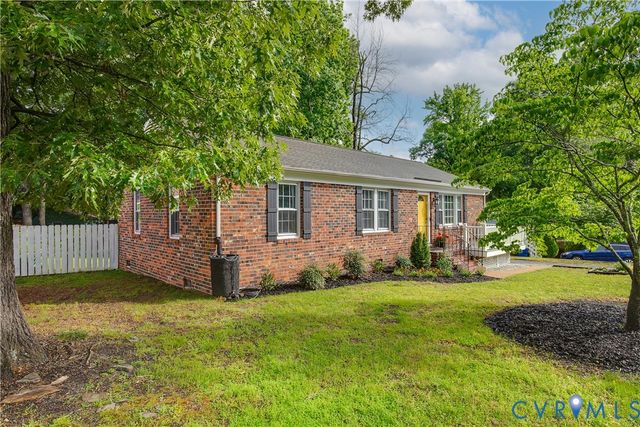1807 Featherstone Dr, Midlothian, VA 23113