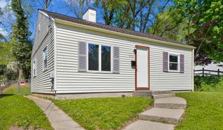 973 Valley Avenue Nw, City Of Grand Rapids, MI 49504