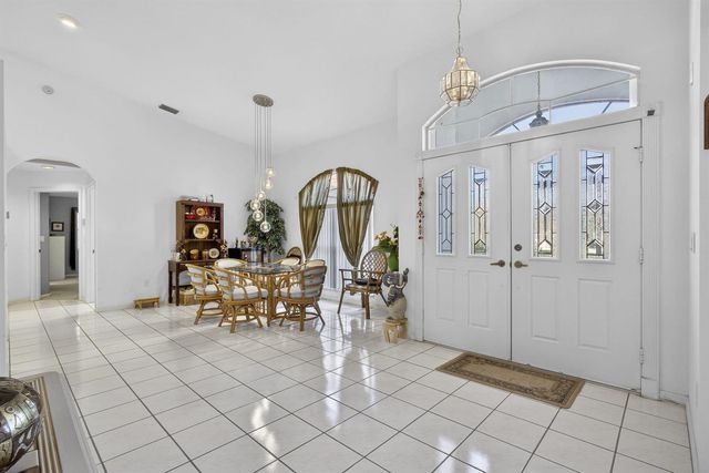 1940 S Club Drive, Wellington, FL 33414