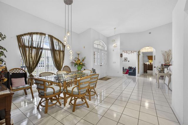 1940 S Club Drive, Wellington, FL 33414