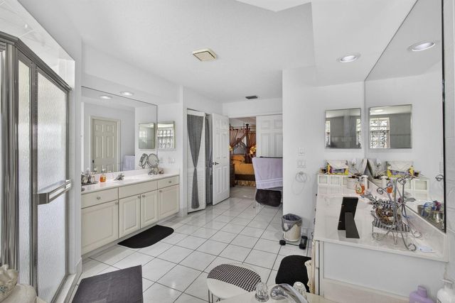 1940 S Club Drive, Wellington, FL 33414