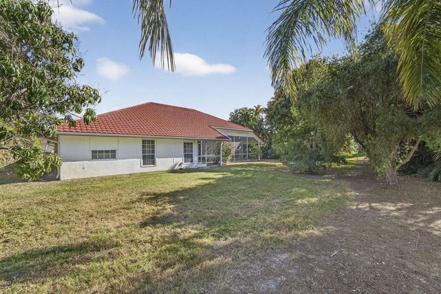 1940 S Club Drive, Wellington, FL 33414
