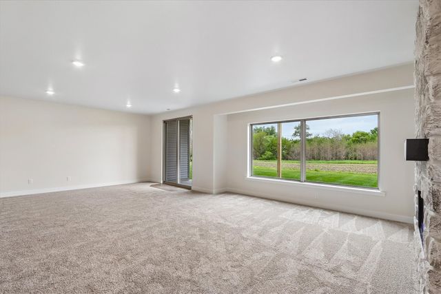 1026 Highland Trail, Solon, IA 52333