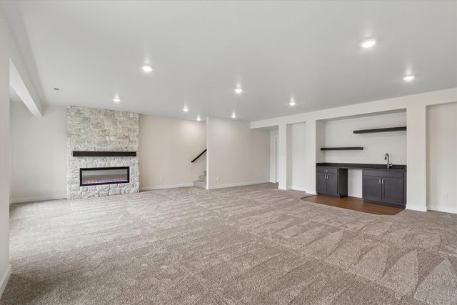 1026 Highland Trail, Solon, IA 52333