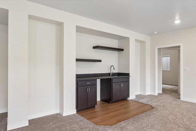 1026 Highland Trail, Solon, IA 52333