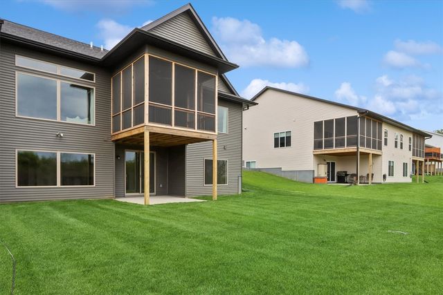 1026 Highland Trail, Solon, IA 52333