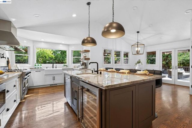 150 Timberline Ct, Danville, CA 94526