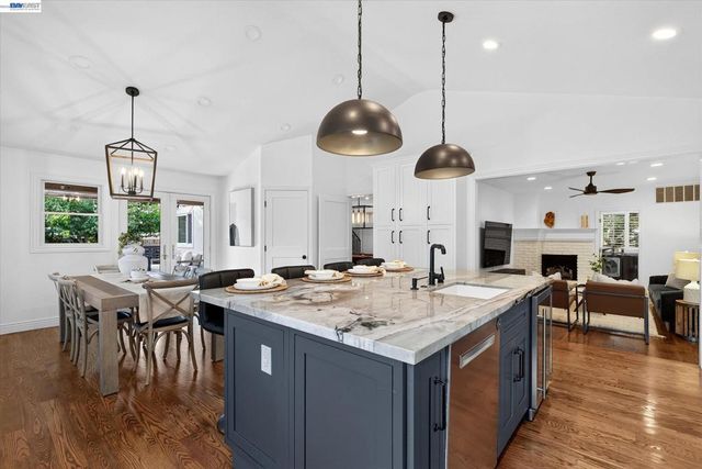 150 Timberline Ct, Danville, CA 94526