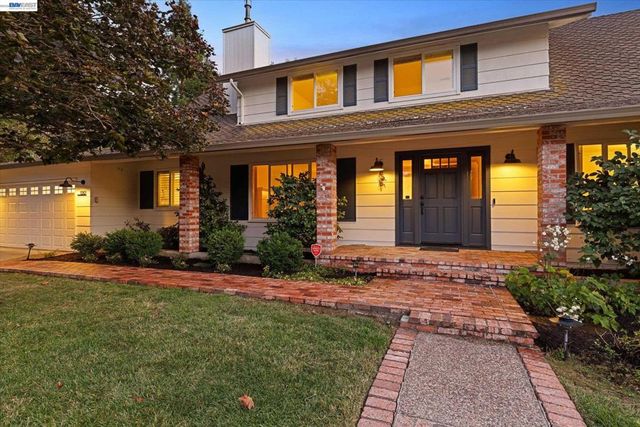 150 Timberline Ct, Danville, CA 94526
