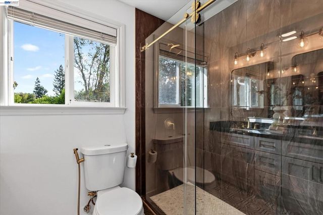 150 Timberline Ct, Danville, CA 94526