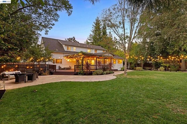 150 Timberline Ct, Danville, CA 94526