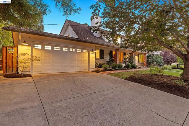 150 Timberline Ct, Danville, CA 94526