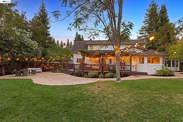 150 Timberline Ct, Danville, CA 94526