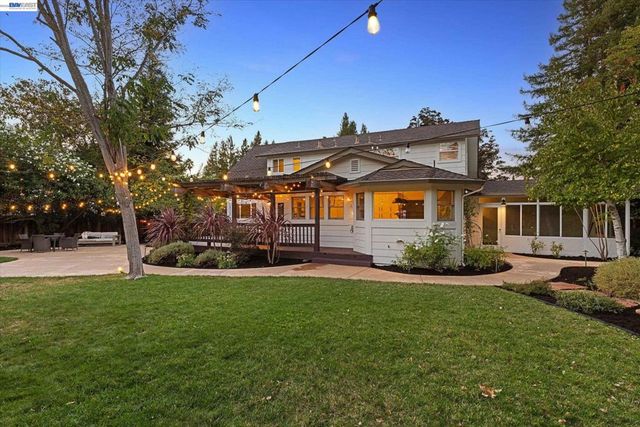 150 Timberline Ct, Danville, CA 94526