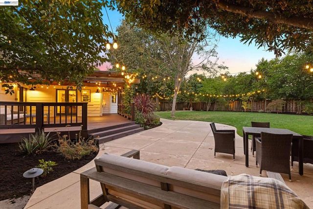 150 Timberline Ct, Danville, CA 94526