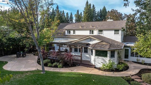 150 Timberline Ct, Danville, CA 94526