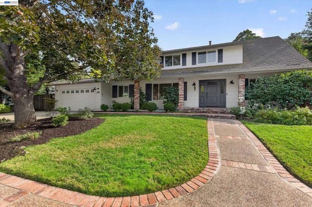 150 Timberline Ct, Danville, CA 94526