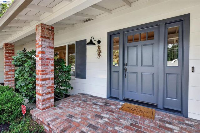 150 Timberline Ct, Danville, CA 94526